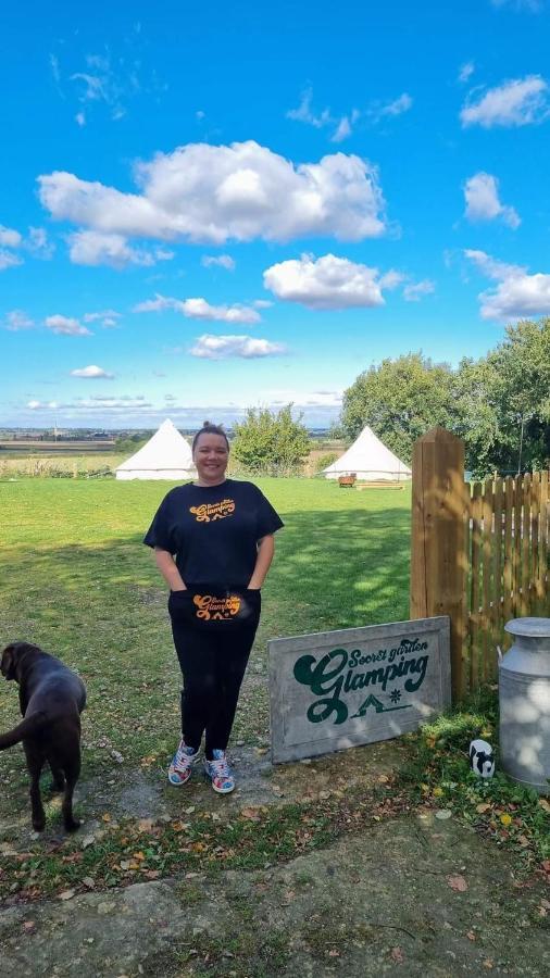 Secret Garden Glamping African Themed Tent Newark upon Trent エクステリア 写真