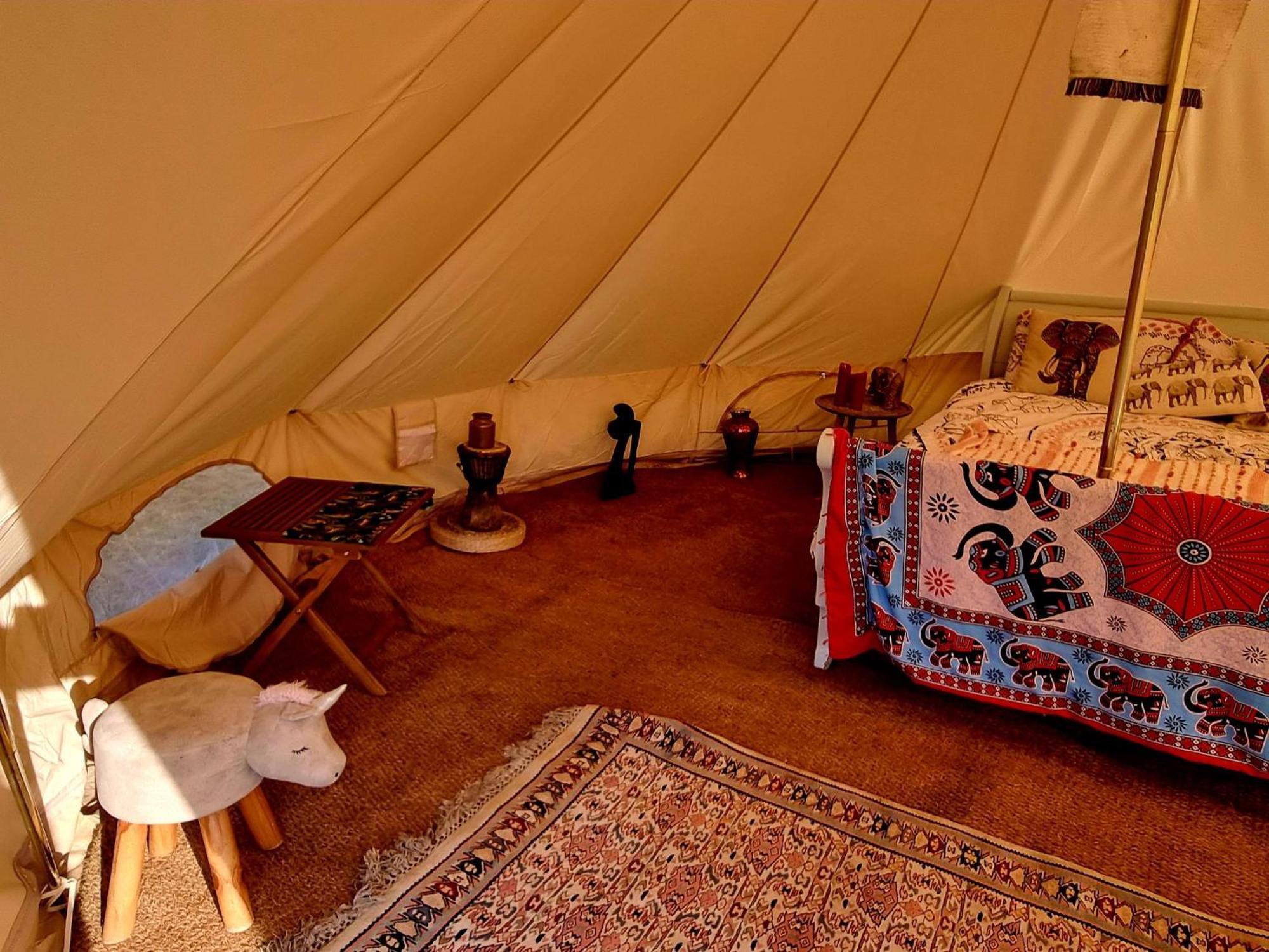 Secret Garden Glamping African Themed Tent Newark upon Trent エクステリア 写真